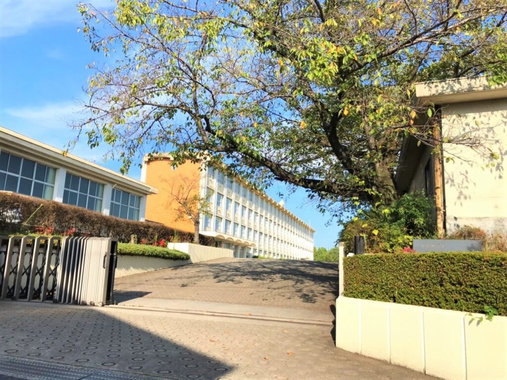 三郷小学校2