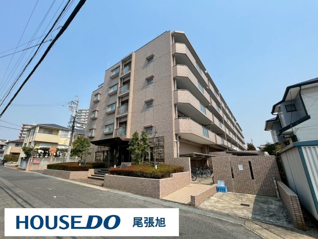 ロイヤルシャトー緑ヶ丘1F_外観