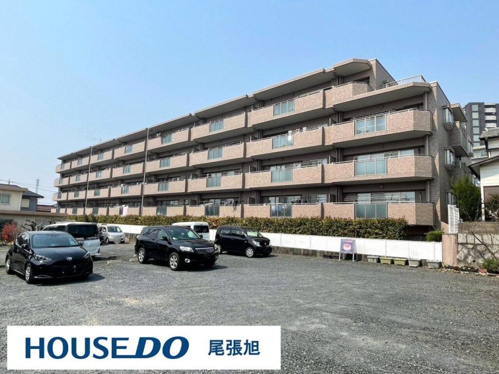 ロイヤルシャトー緑ヶ丘1F_外観2