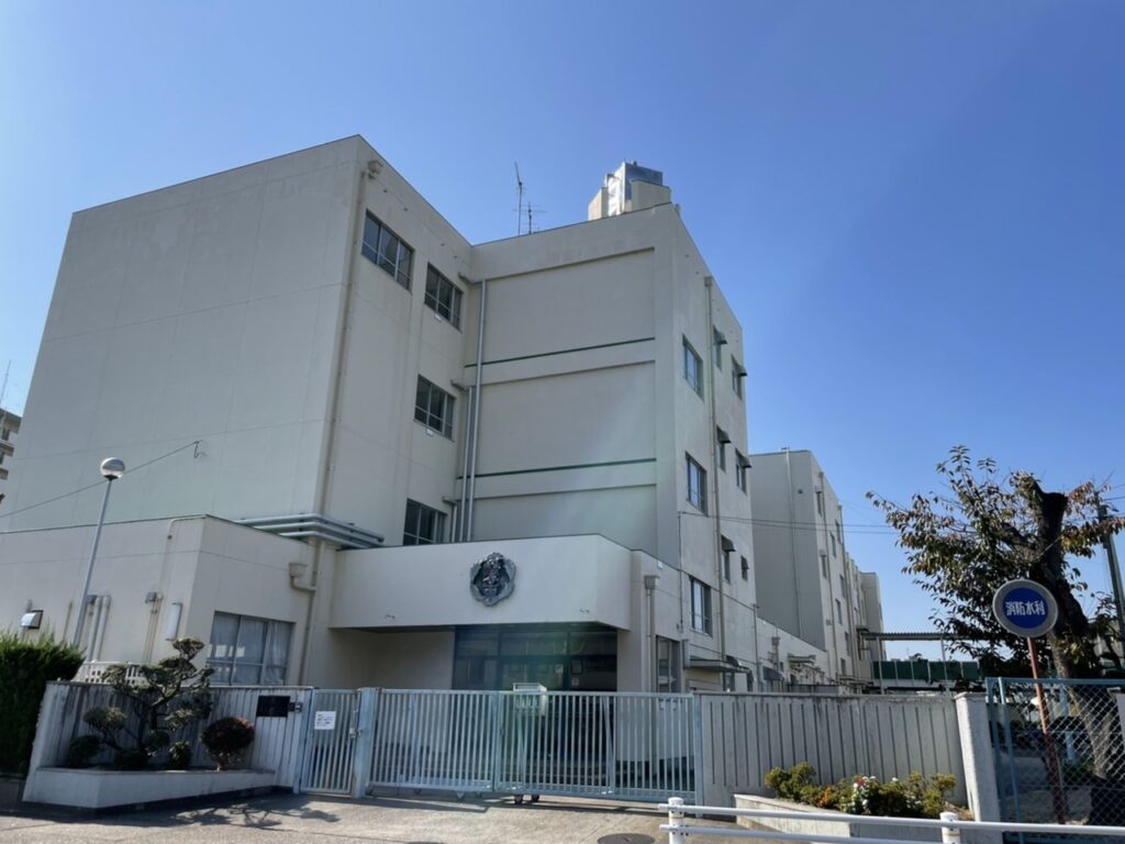 森孝東小学校